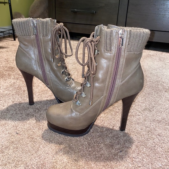 JLO Taupe boots - Picture 4 of 7